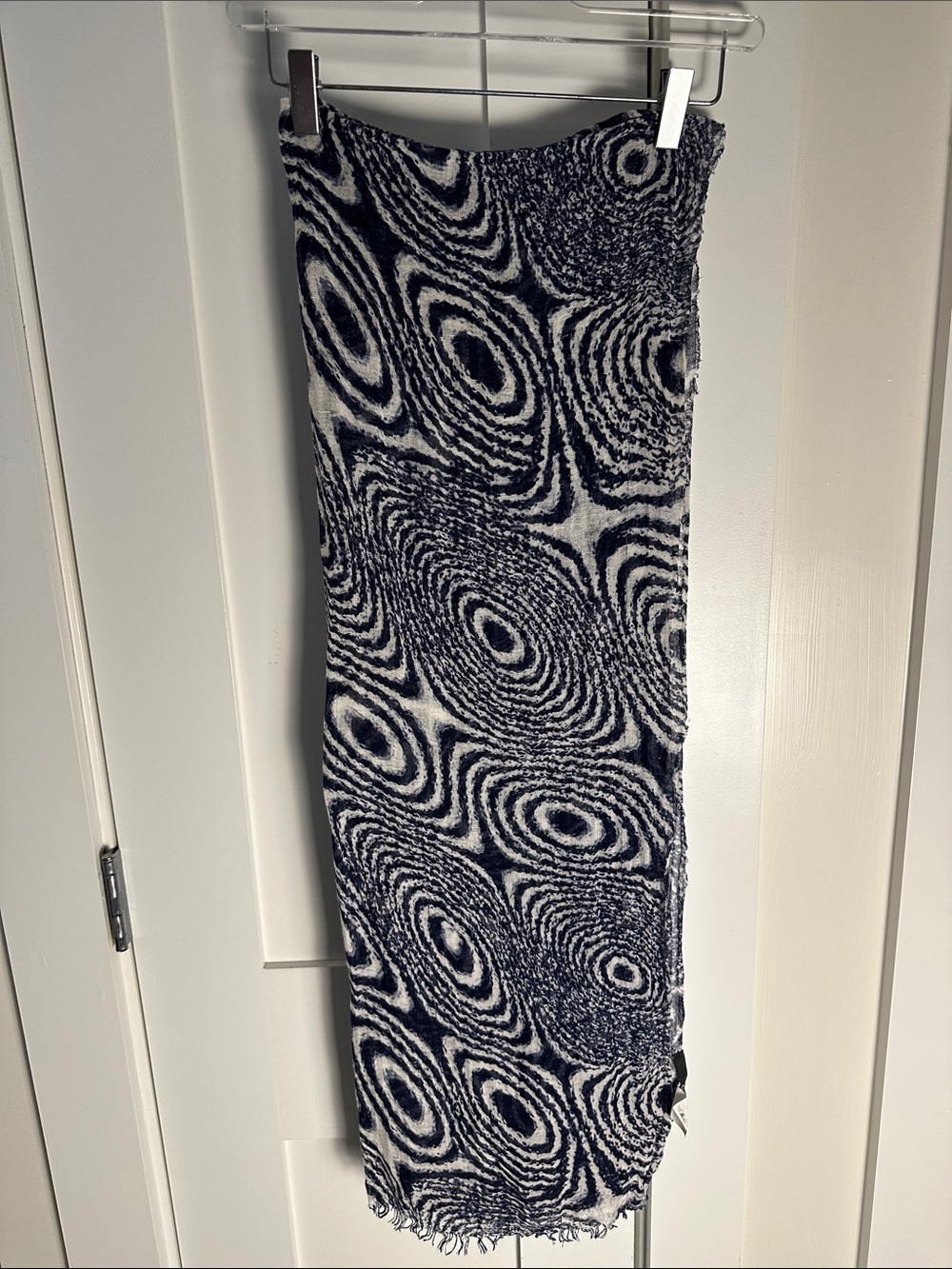 CUT25 by Yigal Azrouel Linen/Cotton Blend Scarf/Wrap Navy Blue & White EC
